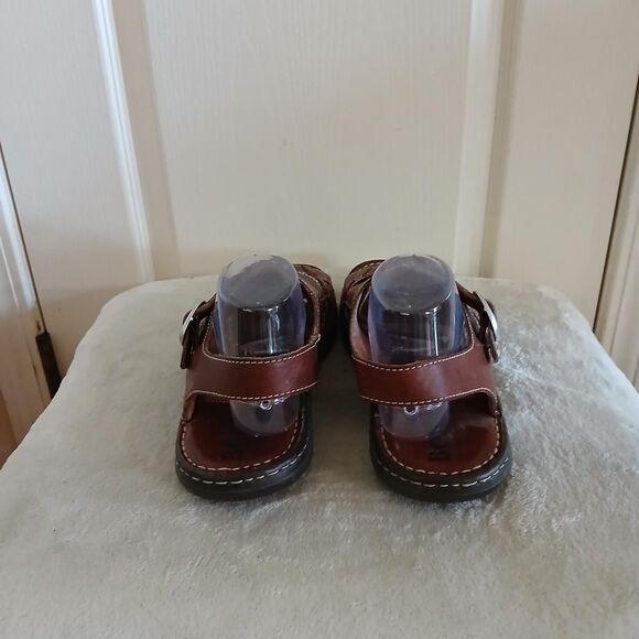 Born Cedro Brown Leather Woven Fisherman Sandals Contrast Stitch Buckle 10 Y2K main image 5